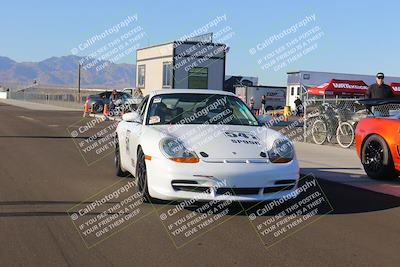 media/Nov-19-2022-Speed Ventures (Sat) [[eb5c8f9508]]/Around the Pits/Pre Grid Green/